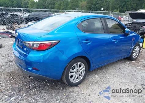 2017 Toyota Yaris Ia из США, поврежденный, VIN 3MYDLBYVXHY162273